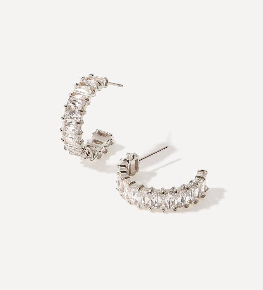 Brincos Cubic Crescent