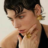 Brincos Flor de Cerejeira (Banhado a Ouro 18K)