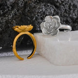 Anel Flor de Lótus Ajustável (Banhado a Ouro 18K)